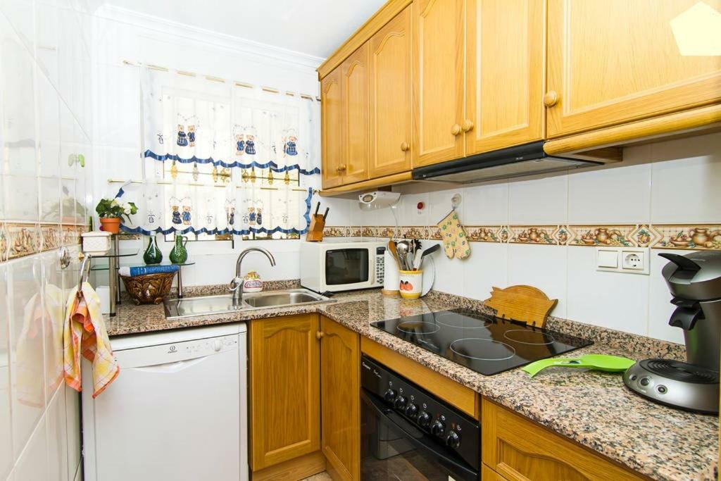 Yovalu Con Balcon,Yovalu1Sin Balcon, Yovalutres Con Piscina Lejlighed Torrevieja Eksteriør billede