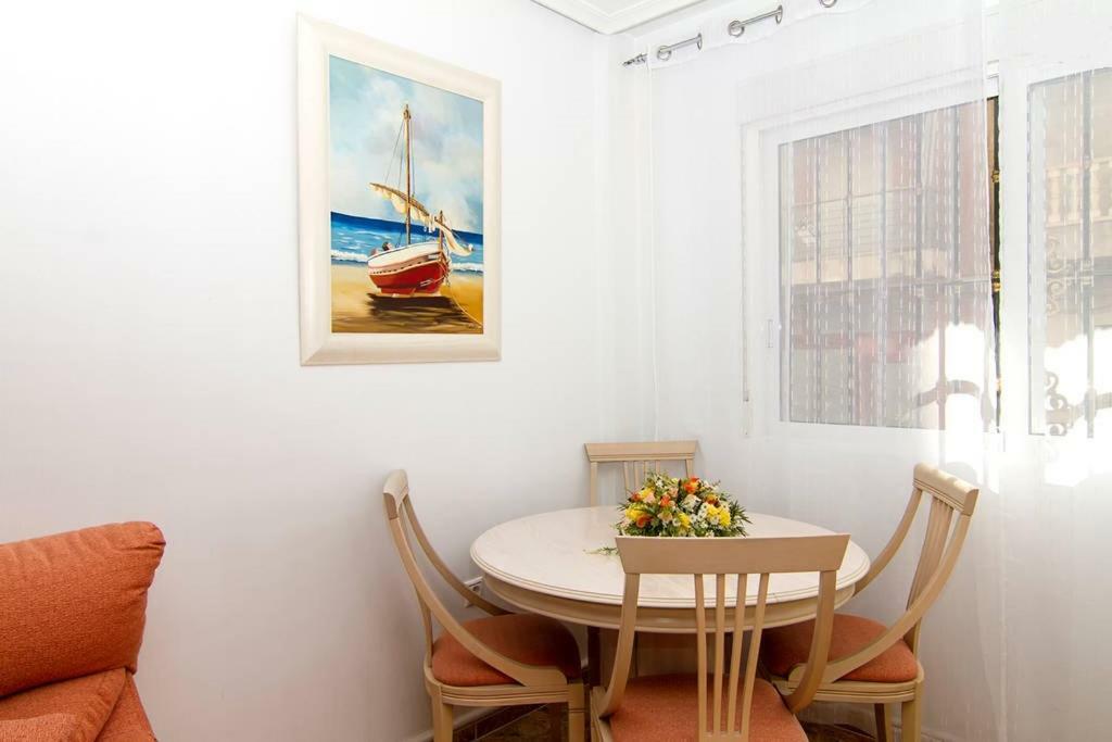 Yovalu Con Balcon,Yovalu1Sin Balcon, Yovalutres Con Piscina Lejlighed Torrevieja Eksteriør billede